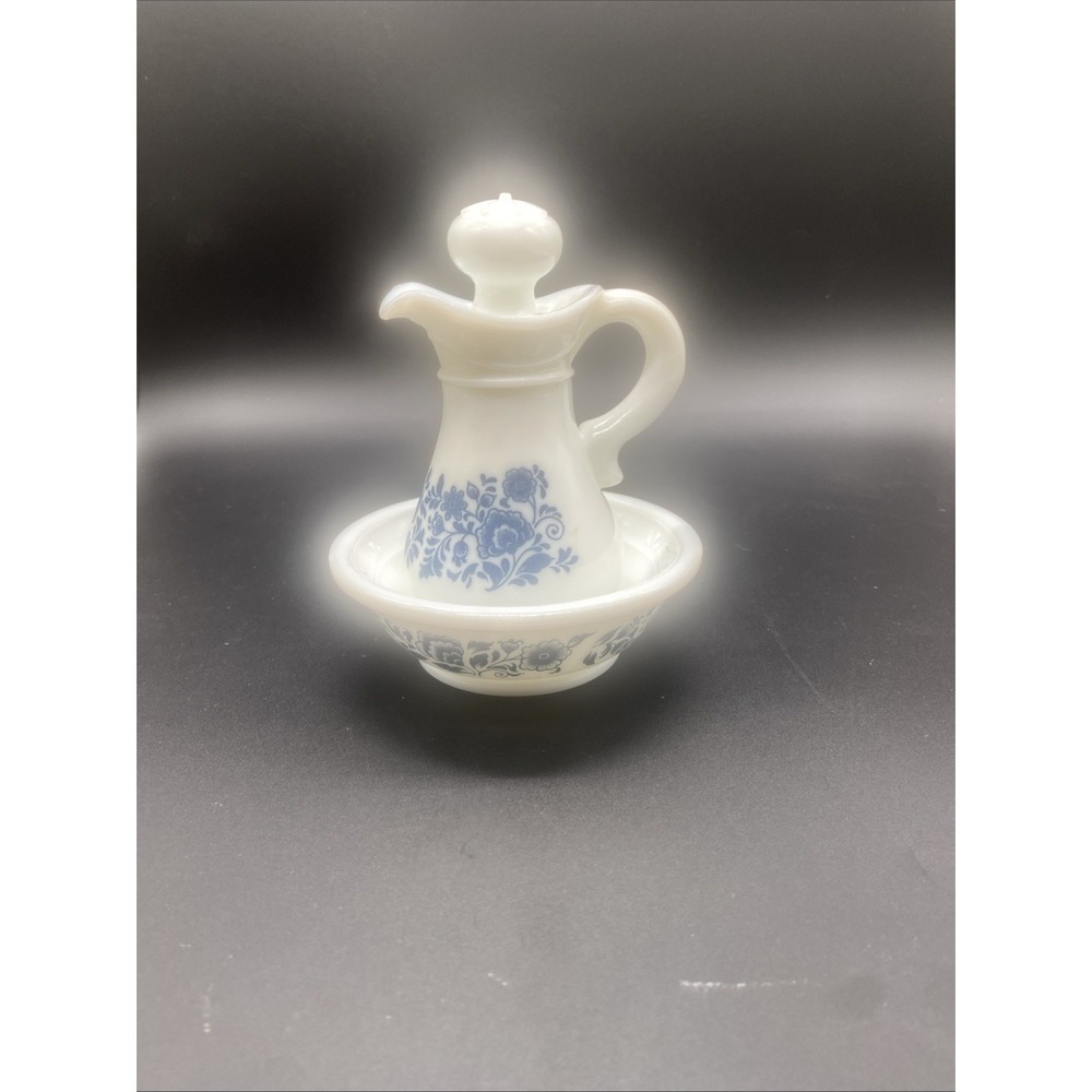AVON  Vintage Milk Glass CRUET & Matching BOWL Blue White SKIN-SO-SOFT EMPTY - Picture 2 of 11